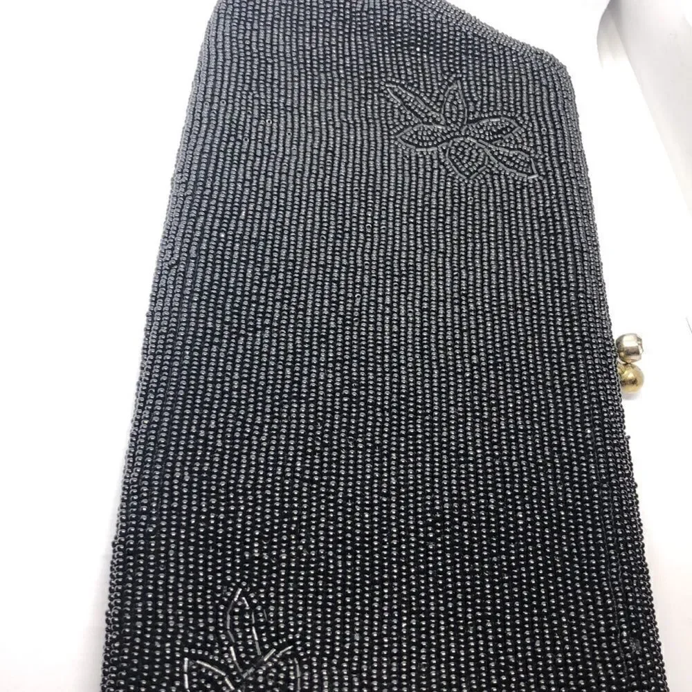 Awesome 50’s Scallop Beaded Black Floral Purse No Tags